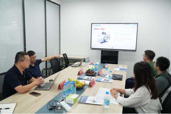 中石化(上海)石油化工研究院有限公司來訪蘇州安益譜,共話合作新機遇!(圖4) 中石化(上海)石油化工研究院有限公司來訪蘇州安益譜,共話合作新機遇!(圖4)